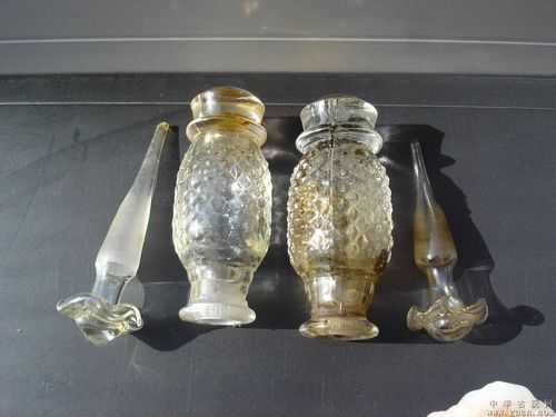古老的名字玻璃制品（最古老的玻璃材料和玻璃制品）