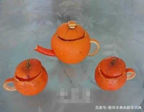 装桔皮的玻璃制品（橘子皮制品）