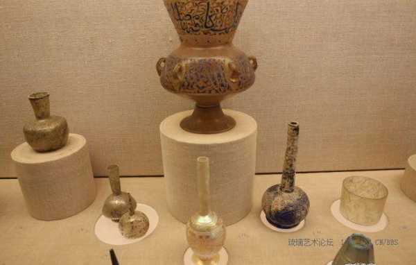 古埃及最早的玻璃制品（古埃及玻璃器）